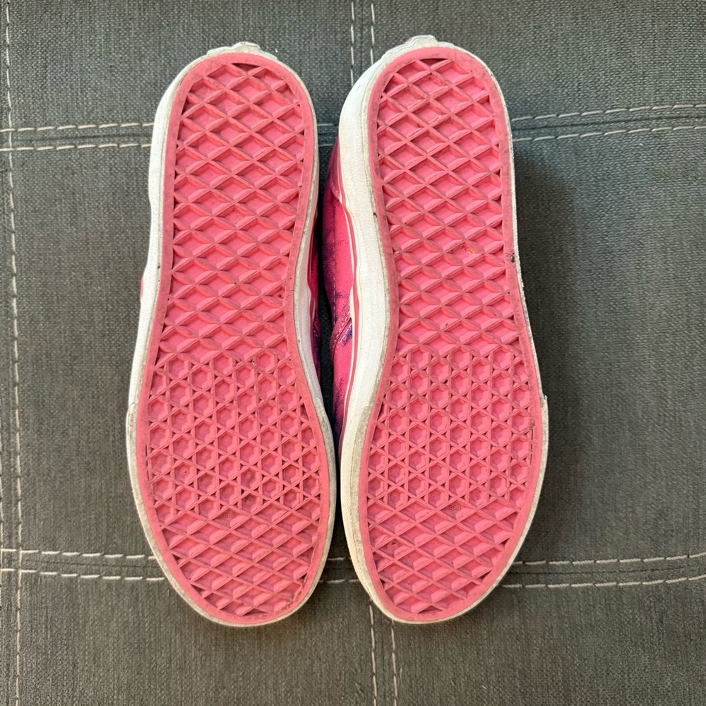 GUD🎀 Pink & Blue Vans Classic Slip On Sneakers - Picture 7 of 7
